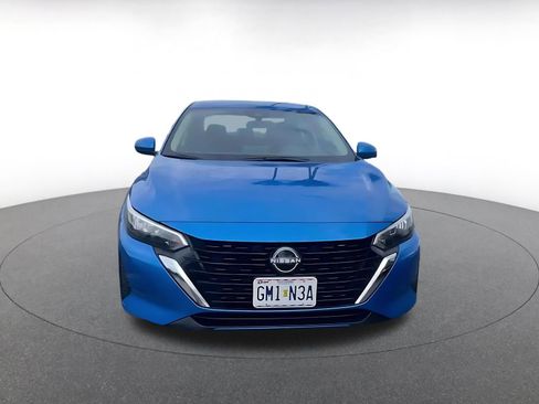 Used 2025 Nissan Sentra SV image 4