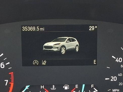 Certified 2022 Ford Escape SE w/ Cold Weather Package image 21