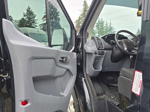 Used 2018 Ford Transit 350 XLT image 22