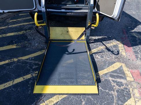 Used 2011 Ford E-350 and Econoline 350 Extended Super Duty w/ PWR Group image 12