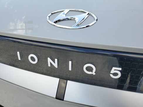 Used 2024 Hyundai Ioniq 5 SEL image 29