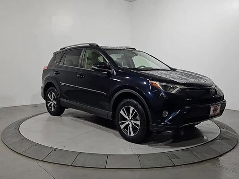 Used 2017 Toyota RAV4 XLE image 7
