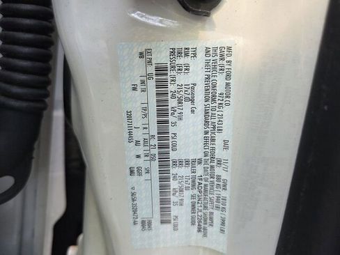 Used 2018 Ford Focus Titanium FWD image 18