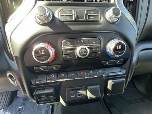 Certified 2021 GMC Sierra 1500 SLT w/ X31 Off-Road Package image 11