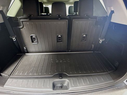 New 2026 Nissan Pathfinder Platinum AWD/4WD image 27