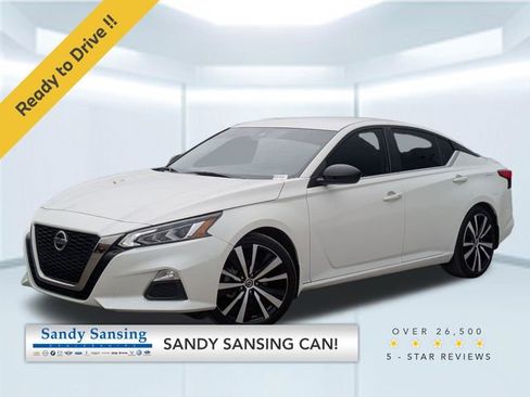 Used 2022 Nissan Altima 2.5 SR FWD image 1