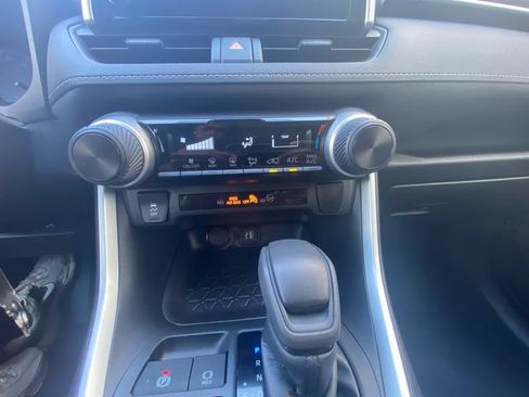 Used 2023 Toyota RAV4 LE FWD image 17