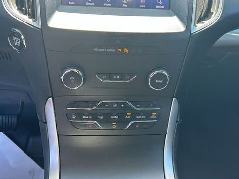 Certified 2020 Ford Edge SEL w/ Convenience Package AWD/4WD image 21