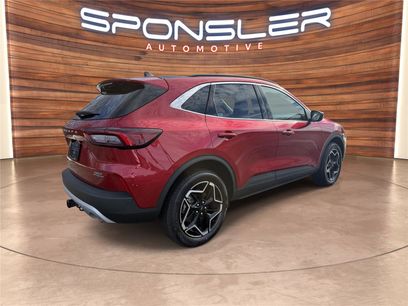 New 2026 Ford Escape Platinum w/ Class II Trailer Tow Package