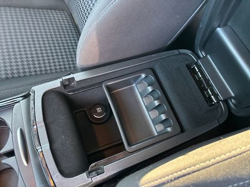 Used 2019 Dodge Charger GT w/ Blacktop Package image 26