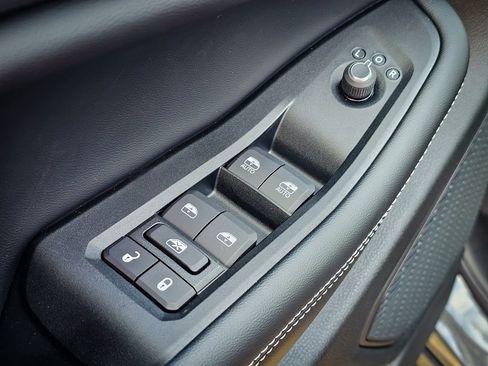 New 2025 Jeep Grand Cherokee Laredo X w/ Luxury Tech Group I image 11