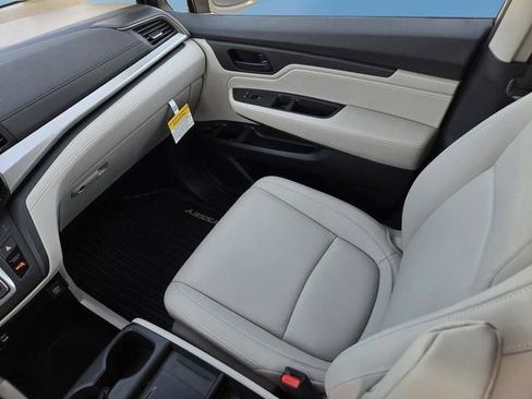 New 2026 Honda Odyssey EX-L image 19