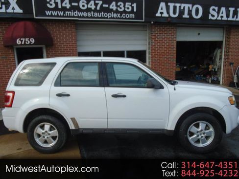 Used 2012 Ford Escape XLS AWD/4WD image 1