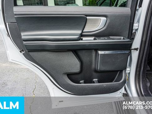 Used 2025 Ford Expedition Platinum AWD/4WD image 56