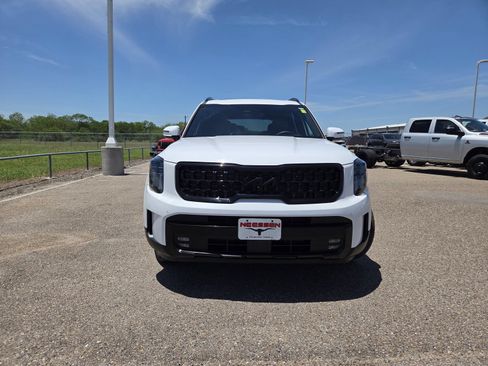 Used 2025 Kia Telluride SX X-Line AWD/4WD image 2