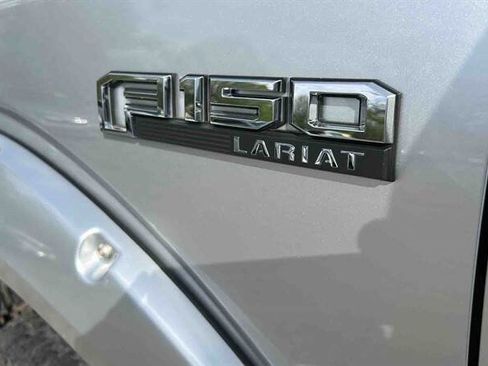 Used 2018 Ford F150 Lariat w/ Equipment Group 502A Luxury AWD/4WD image 15