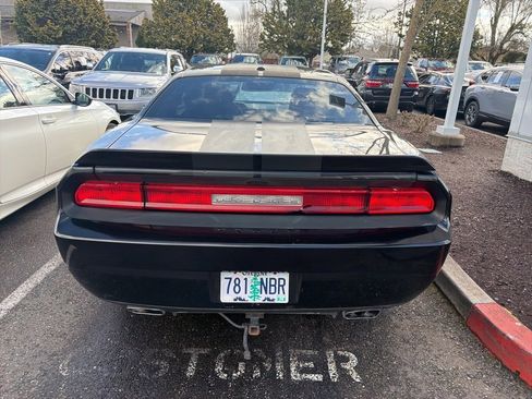 Used 2012 Dodge Challenger SXT image 4