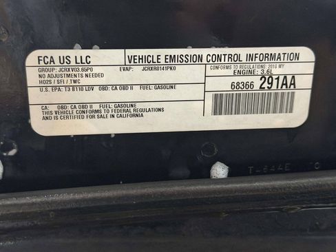 Used 2018 Chrysler 300 Limited w/ Safetytec Plus Group AWD/4WD image 36