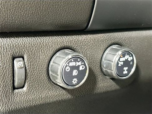 Used 2021 GMC Canyon AT4 w/ Driver Alert Package image 12