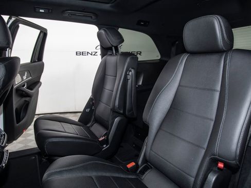 Used 2021 Mercedes-Benz GLS 450 4MATIC image 48