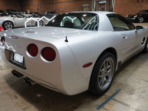 Used 2002 Chevrolet Corvette Z06 w/ Memory Pkg image 14