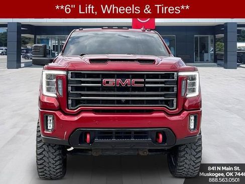 Used 2021 GMC Sierra 2500 AT4 w/ AT4 Premium Plus Package AWD/4WD image 2
