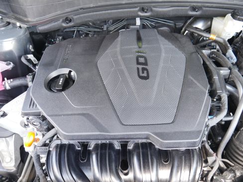 Certified 2026 Kia Sportage EX AWD/4WD image 10