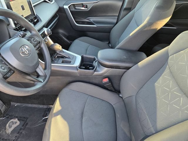 Certified 2025 Toyota RAV4 XLE FWD image 21