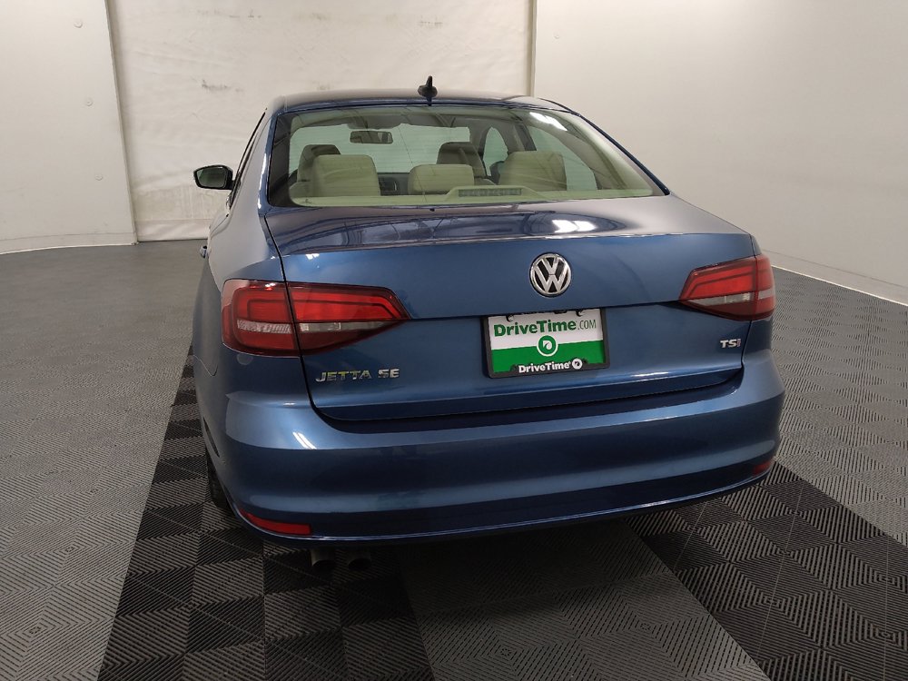 Used 2017 Volkswagen Jetta SE FWD image 6