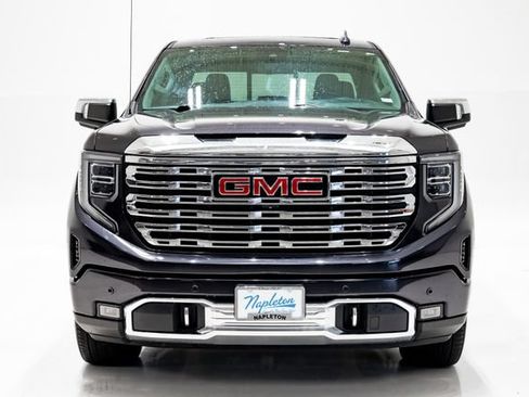 Used 2023 GMC Sierra 1500 Denali w/ Denali Reserve Package AWD/4WD image 4