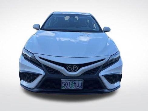 Used 2021 Toyota Camry SE w/ Cold Weather Package image 2
