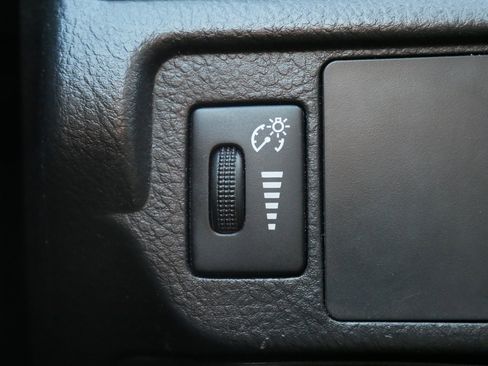 Used 2008 Toyota Yaris Sedan image 24