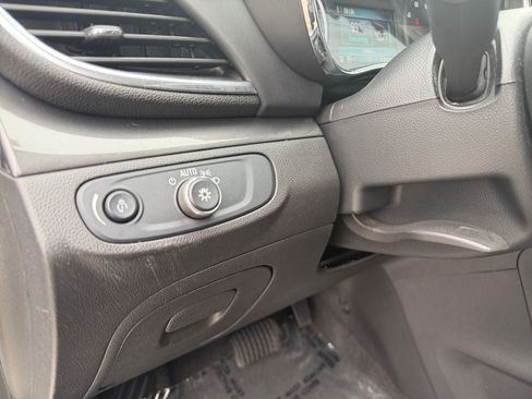 Used 2017 Buick Encore Preferred FWD image 19