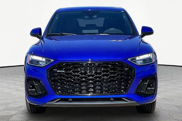 Used 2023 Audi Q5 2.0T Premium Plus w/ Premium Plus Package AWD/4WD image 3