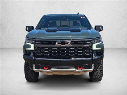 Used 2025 Chevrolet Silverado 1500 ZR2 image 2