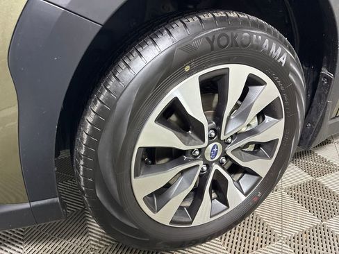 Used 2025 Subaru Outback Touring XT w/ Popular Package #2 image 4