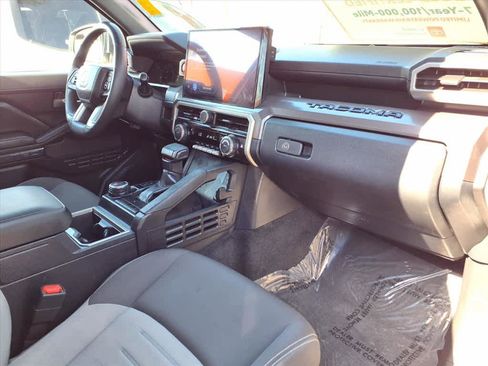 Certified 2024 Toyota Tacoma TRD Sport image 23