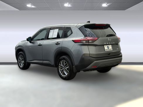 Used 2023 Nissan Rogue S image 3