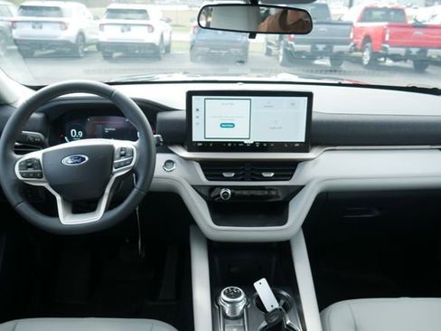 New 2026 Ford Explorer Active AWD/4WD image 5