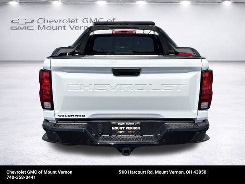 New 2025 Chevrolet Colorado Trail Boss w/ Midnight Edition AWD/4WD image 4