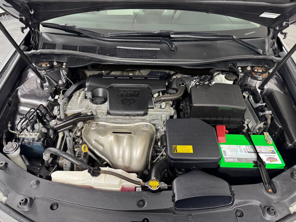 Used 2014 Toyota Camry LE FWD image 23