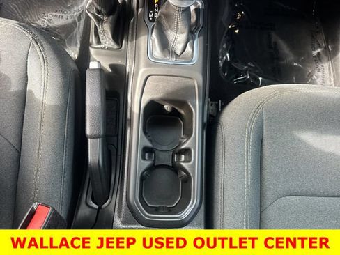 Used 2025 Jeep Wrangler Sport AWD/4WD image 17