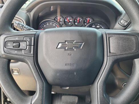 Used 2022 Chevrolet Silverado 1500 Custom Trail Boss w/ Midnight Edition AWD/4WD image 8