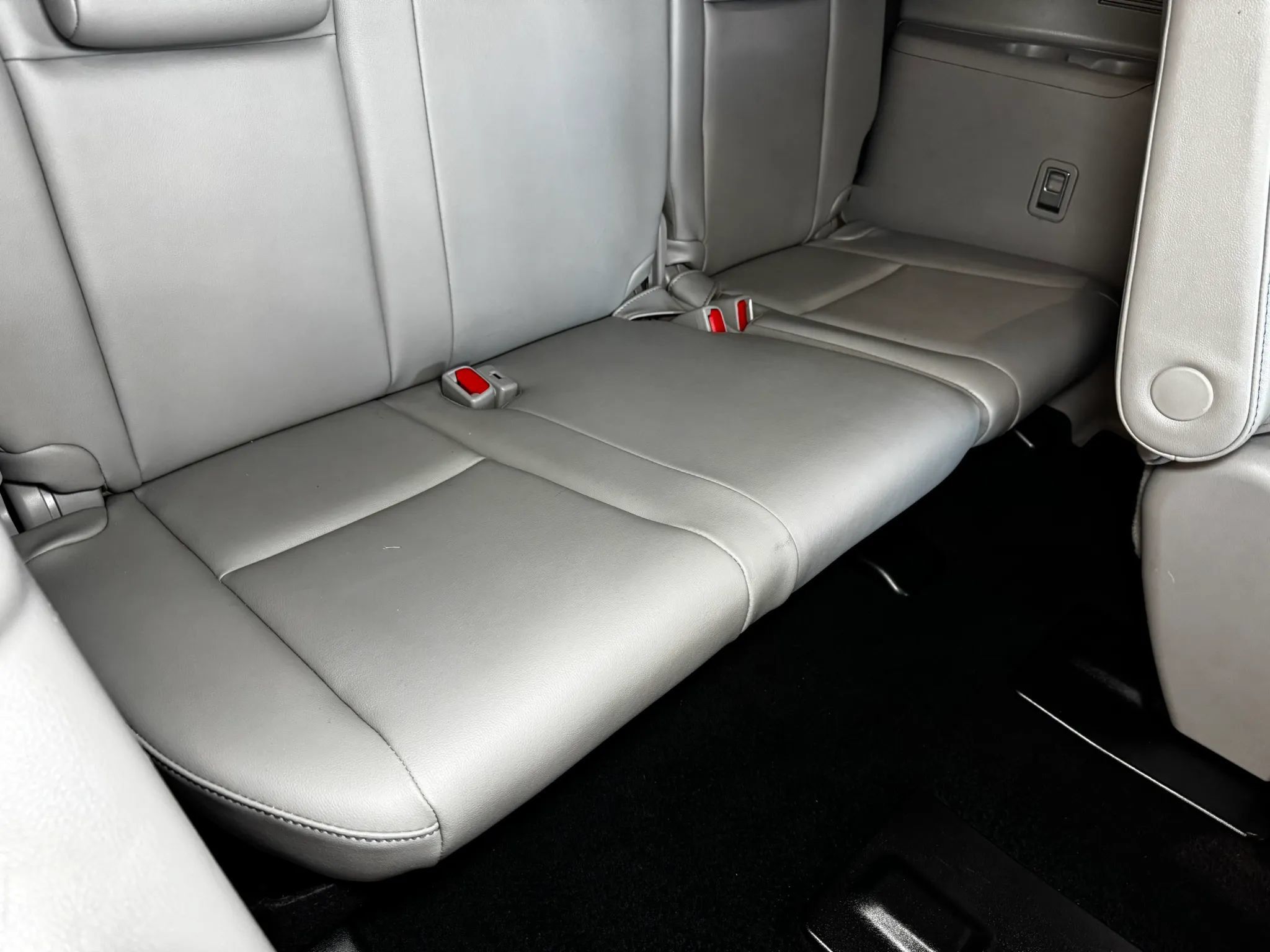 Used 2019 Toyota Highlander Limited Platinum w/ Protection Package #3 AWD/4WD image 24