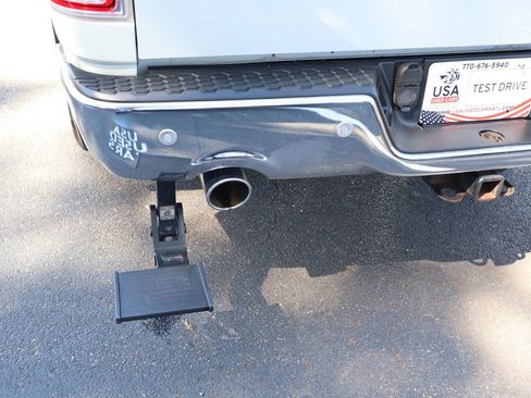 Used 2016 RAM 1500 Laramie w/ Convenience Group image 22