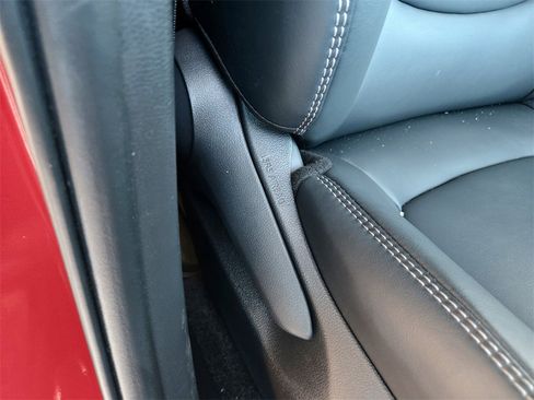 Used 2024 Toyota RAV4 XLE Premium image 29