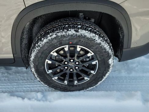 New 2026 Chevrolet Traverse Z71 image 8