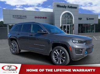 Used 2022 Jeep Grand Cherokee Overland w/ Luxury Tech Group IV video 1
