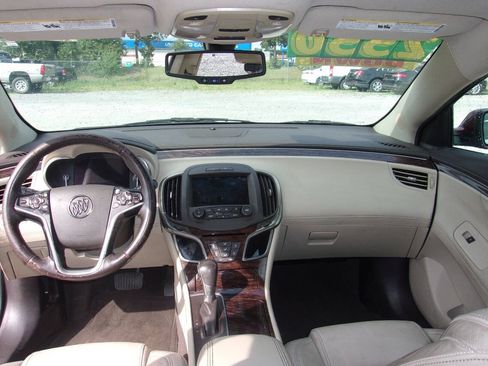 Used 2016 Buick LaCrosse Leather FWD image 11