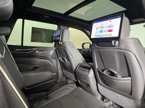 Used 2024 Cadillac Escalade Sport w/ LPO, ONYX Package AWD/4WD image 28